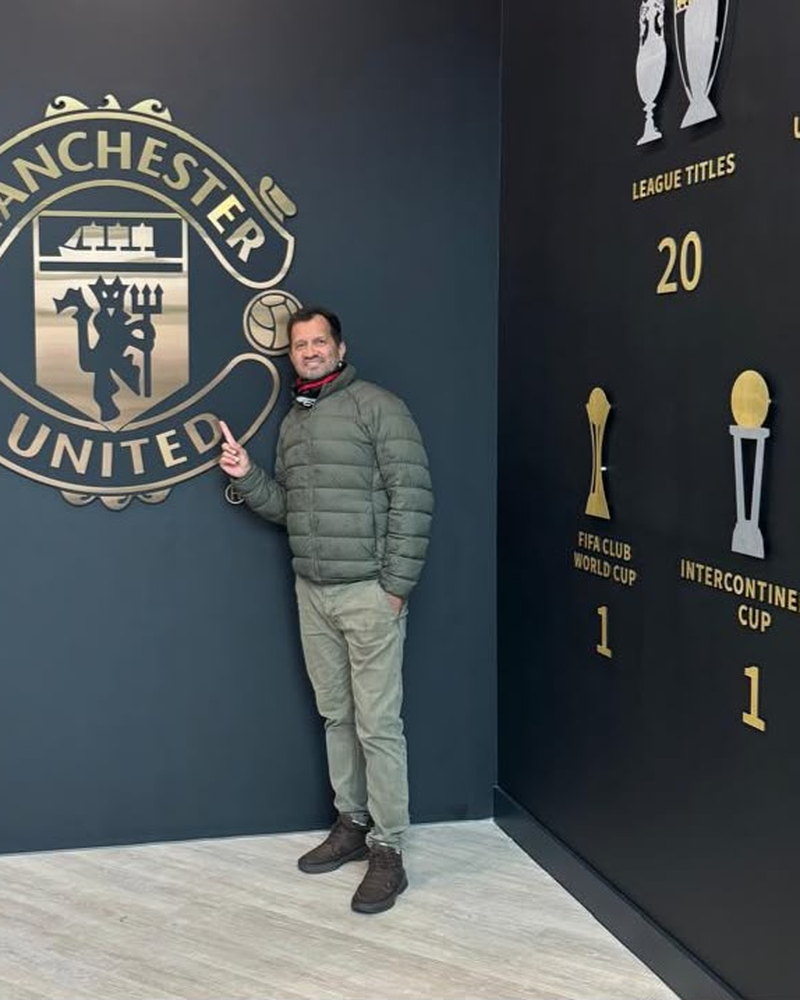 Agnaldo Rasquinho no Manchester United, Manchester · Inglaterra